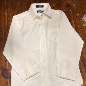 Izod boys size 10 White Button-Down Casual Shirt